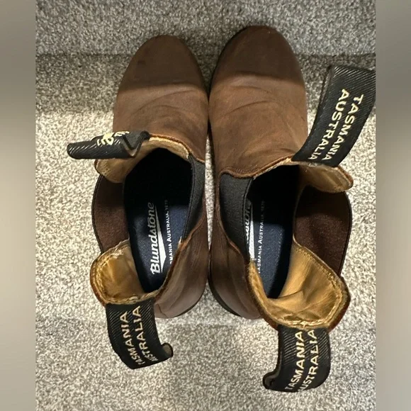 Blundstone Women's Series #1677 Heel
Rustic Brown US Size 6 - Picture 3 of 5